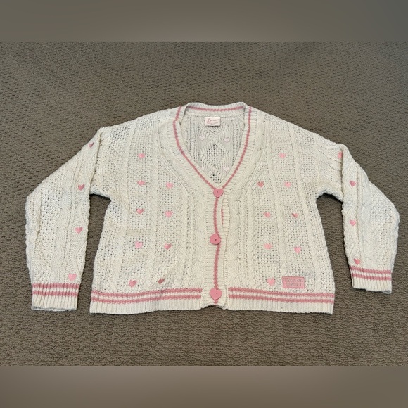 Taylor Swift Official Lover Album Cardigan
White Pink Hearts
Size Medium / Large - Picture 1 of 10